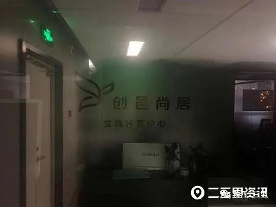 DƬ